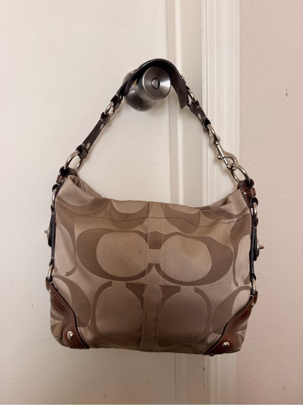 Coach Carly shoulder bag